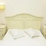 Menshikov Aparthotel 3*