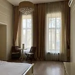 Menshikov 3*