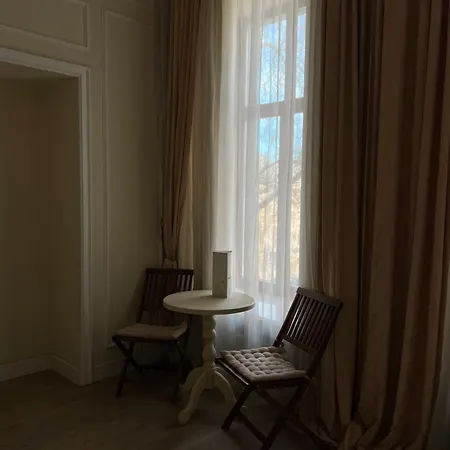 Hotel apartamentowy Menshikov *