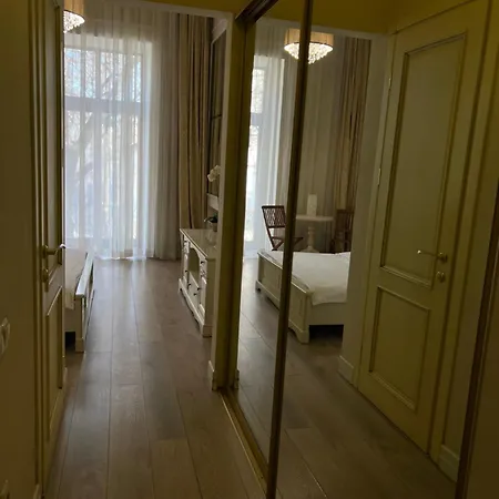 Hotel apartamentowy Menshikov Odessa