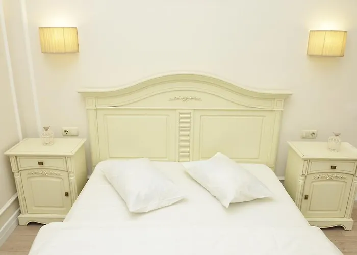 Menshikov Apartmanhotel 3*