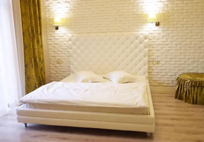 Menshikov Апарт-отель 3*